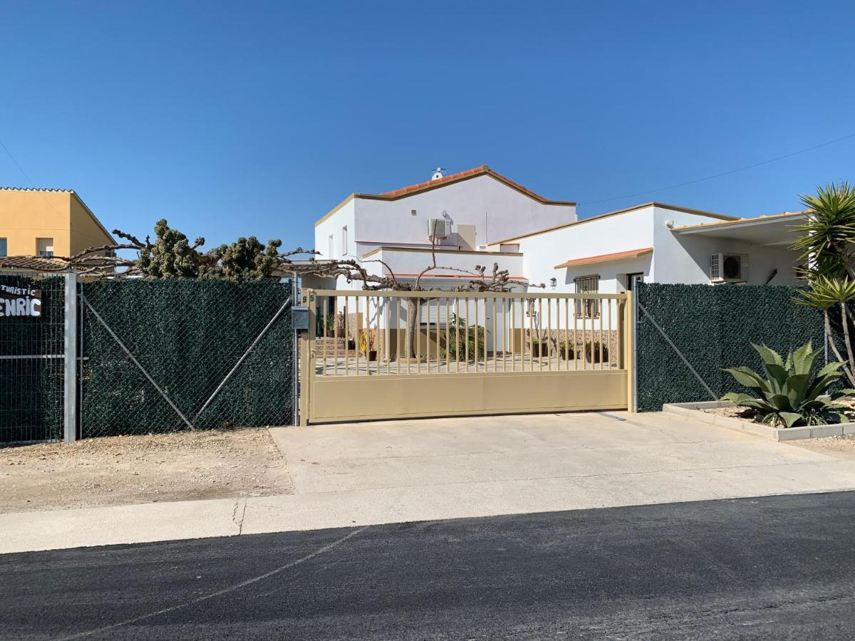 Casa rural Casa Enric , Con Zona Infantil, Piscina Y Parking Privado