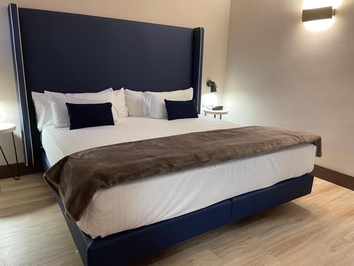 Maria Cristina 4*