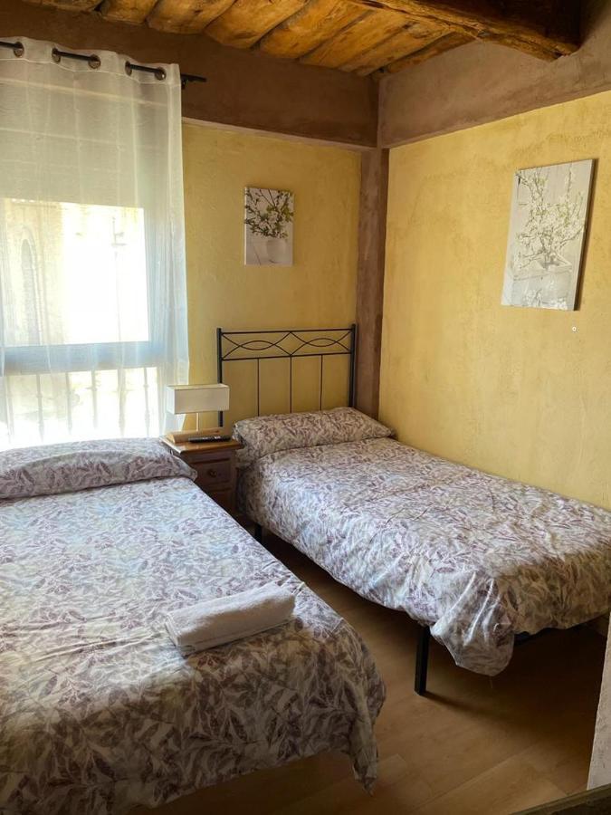 Hostal * Sahagún