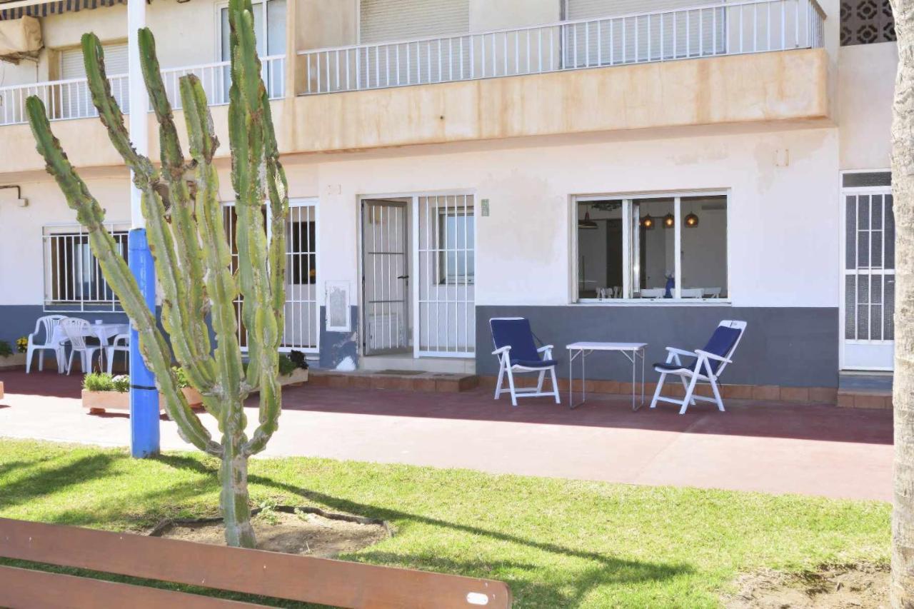 Precioso Y Moderno Frente A La Playa Apartamento *