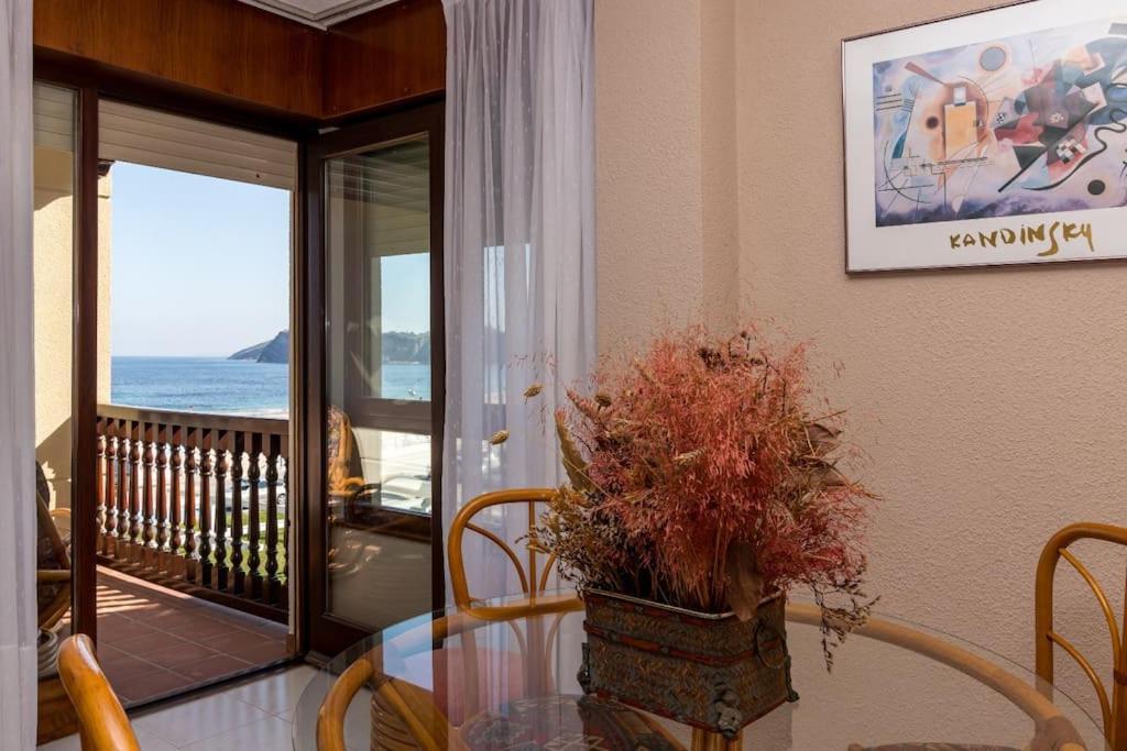 Apto En Primera Linea De Playa Apartamento Comillas