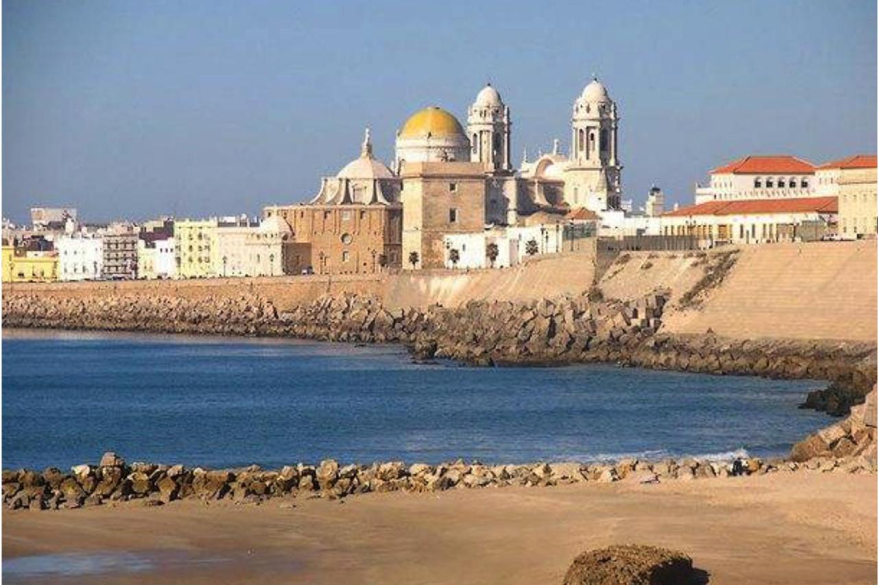 Romantica Vista Al Paseo Maritimo De Apartamento