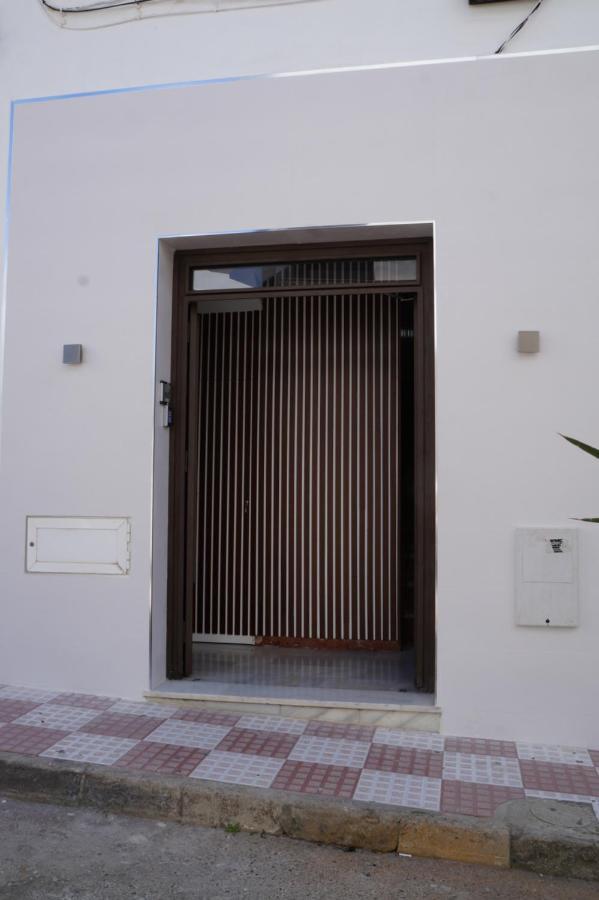 Guest house La Conilena 2*