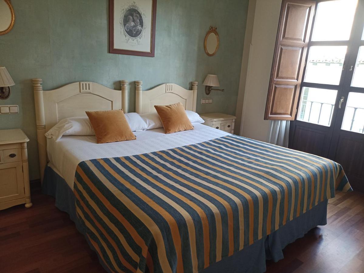 Condesa De 3*