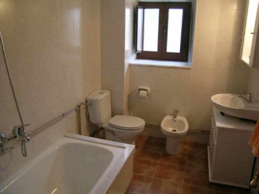Casa Cuadrantecasa De Piedra En Playa De Carnota * Pedrafigueira