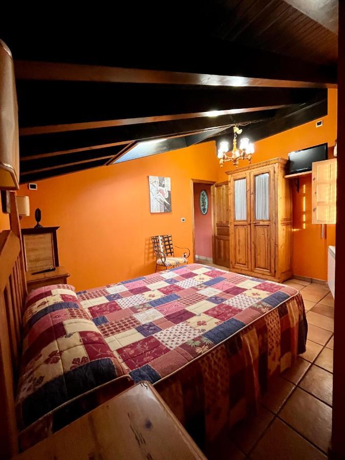 Apartamento Turisticos Paseo De La Alameda Villaviciosa (Asturias)