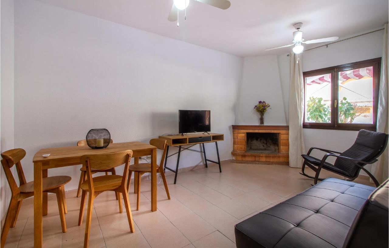 Pet Friendly In With Kitchenette