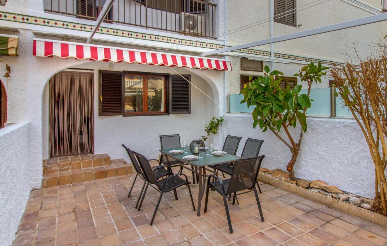 Pet Friendly In With Kitchenette Holiday home