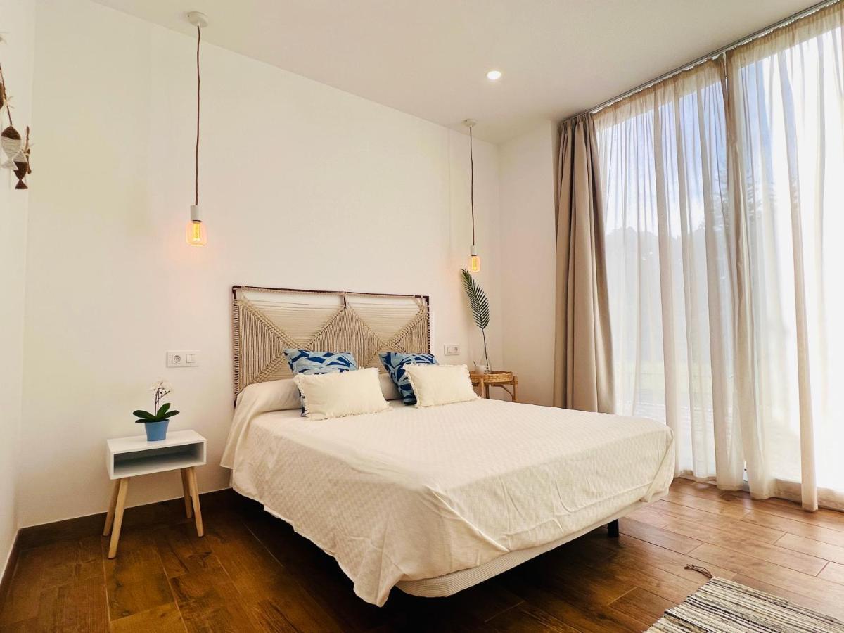 Horacia - Playa De La Jara Con Piscina Apartamento