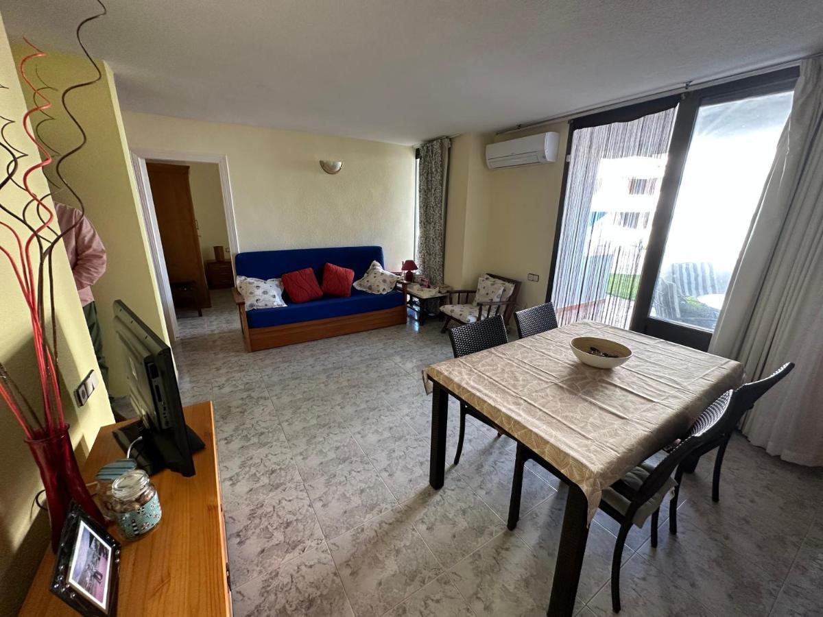 Apartmentos Eurohostal 1linea De Playa Fuentes *
