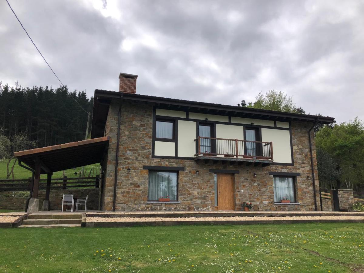 Holiday home Launtzin Landetxea *