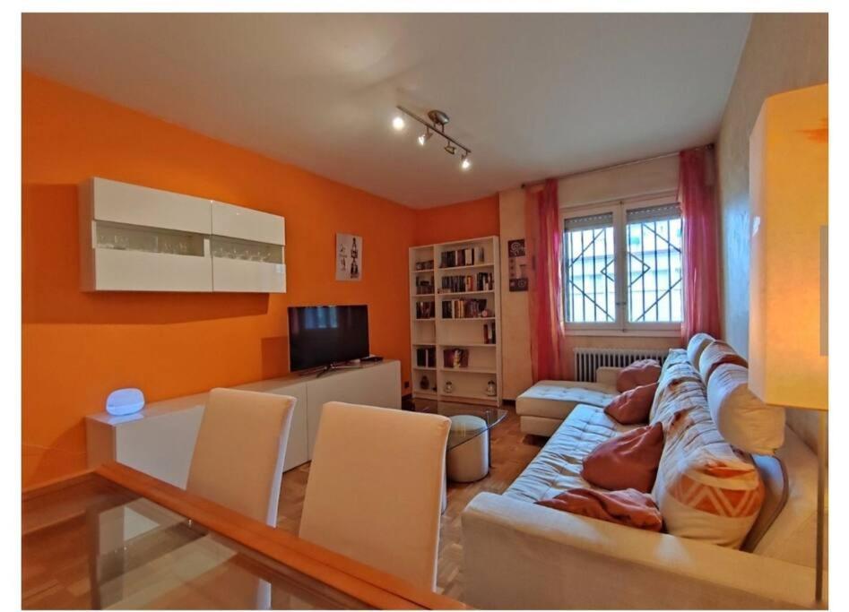 Apartamento La Rocha, Con Garaje Cerca Del Centro, Pamplona