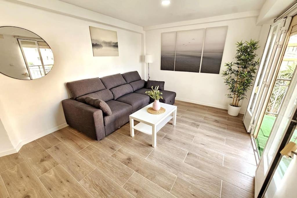 Apartment Con Playa Del Arenal A Pies