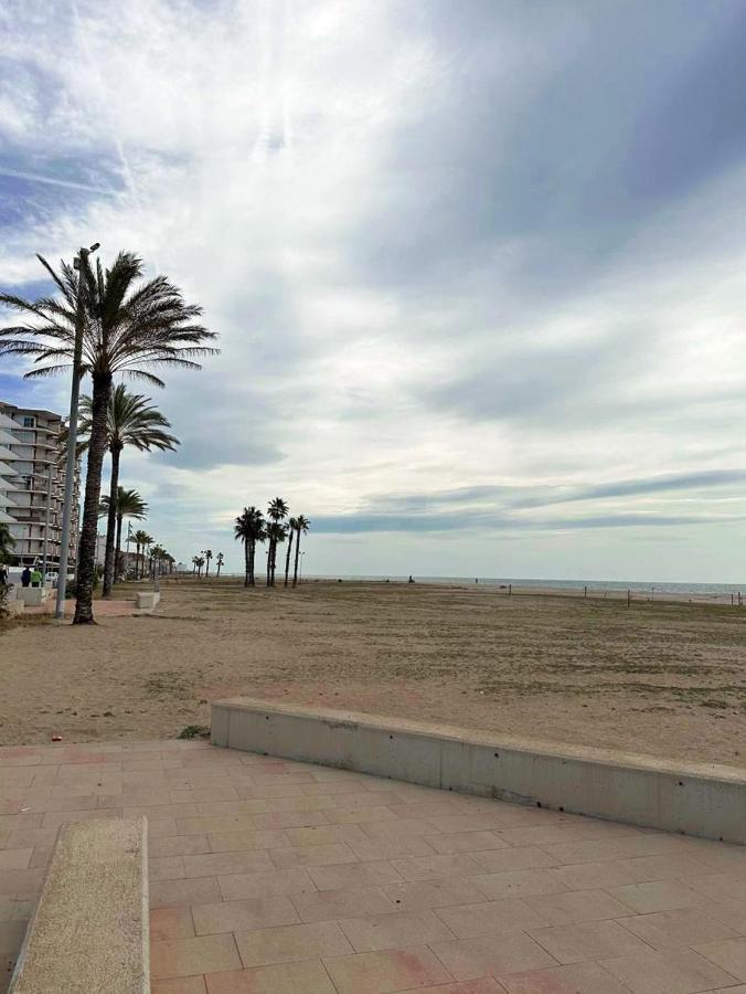 Beachfront Sant Salvador Apartamento Sant Vicenç de Calders