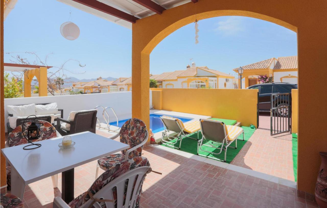 2 Bedroom Lovely In Holiday home