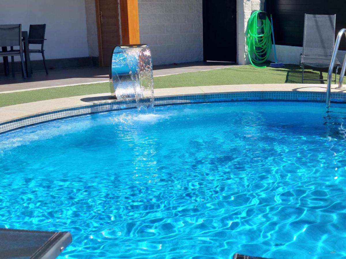 Casa Con Piscina Y Barbacoa Freixido