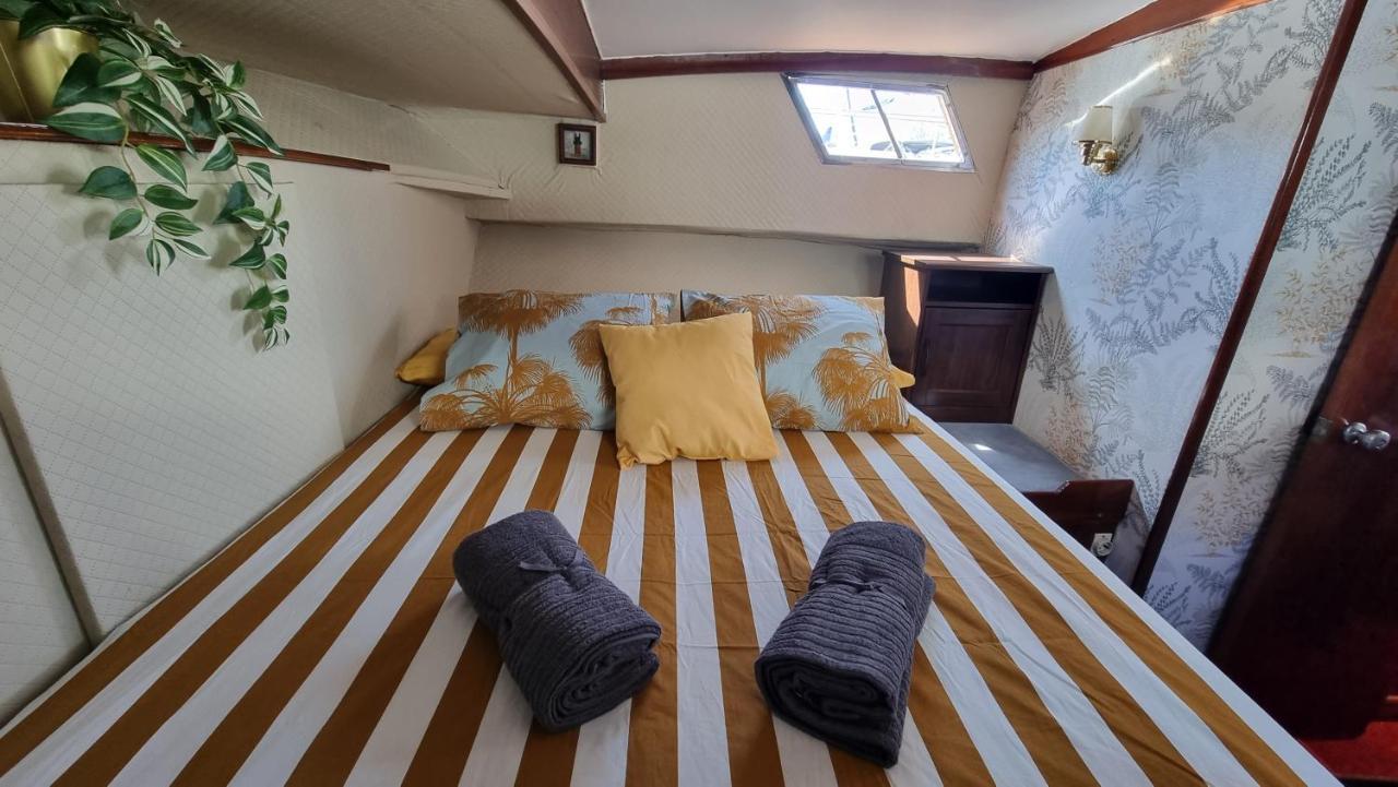 Charming Boat House In Barcelona With Big Terrace And Solarium Sant Adrià de Besòs