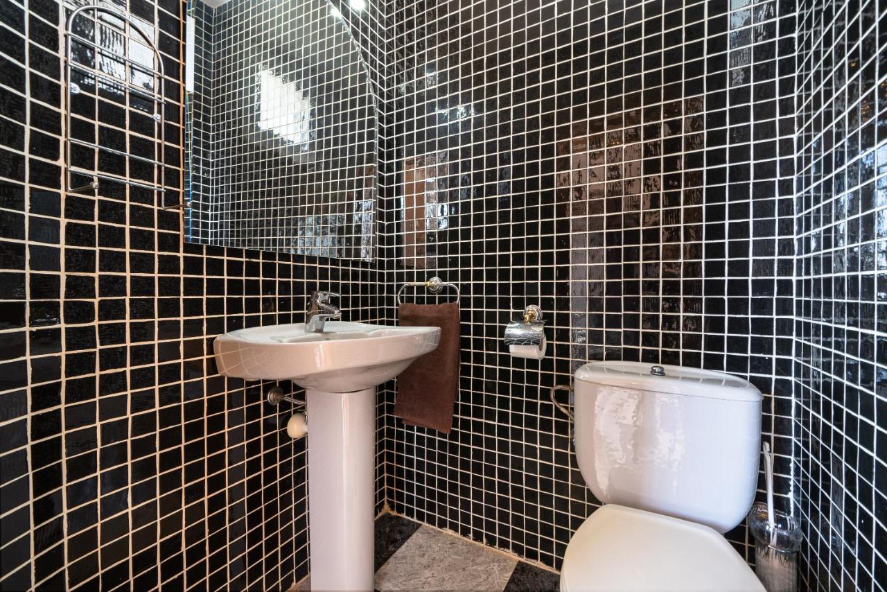 Luxury Rock Tirri Villa