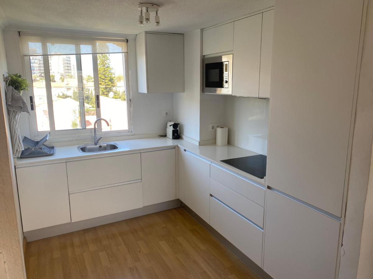 Charming Penthouse Near Beach Apartamento