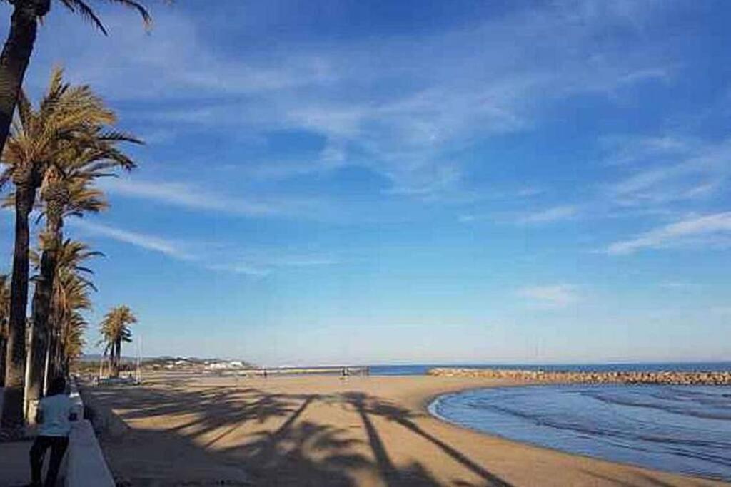 Apartamento 2 Linea De Mar Con Entrada Independiente *