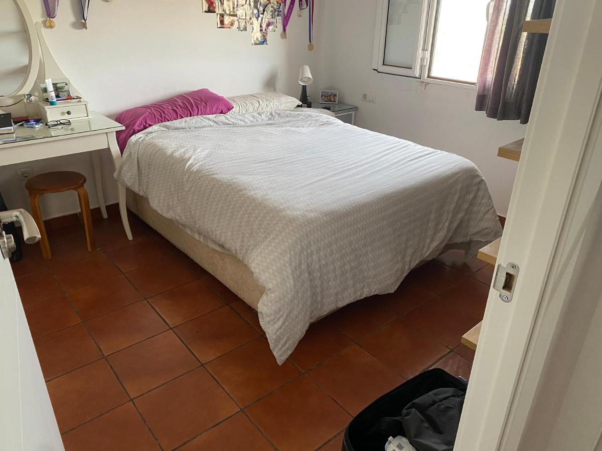 Luminosa En Piso Compartido Apartamento