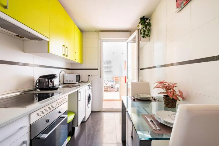 Apartment Especial Grupos A 3 Paradas Del Metro Atocha *