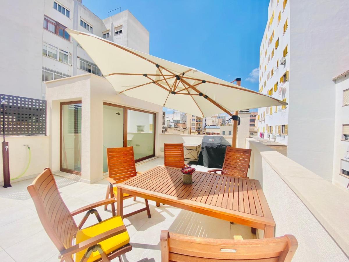 With Big Terrace Apartahotel