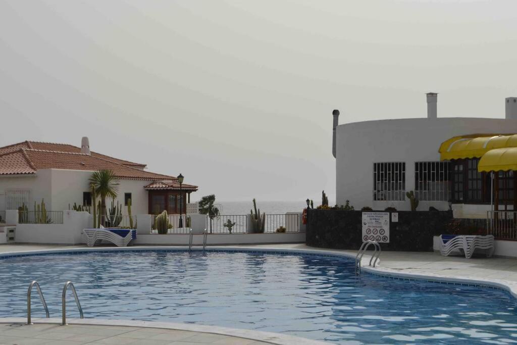 Tranquila, Playa Del Duque Holiday home *