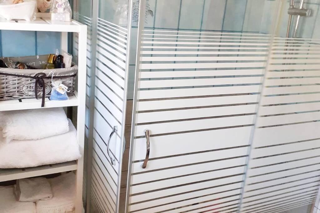 2 Linea De Mar Con Entrada Independiente Apartamento Cubelles