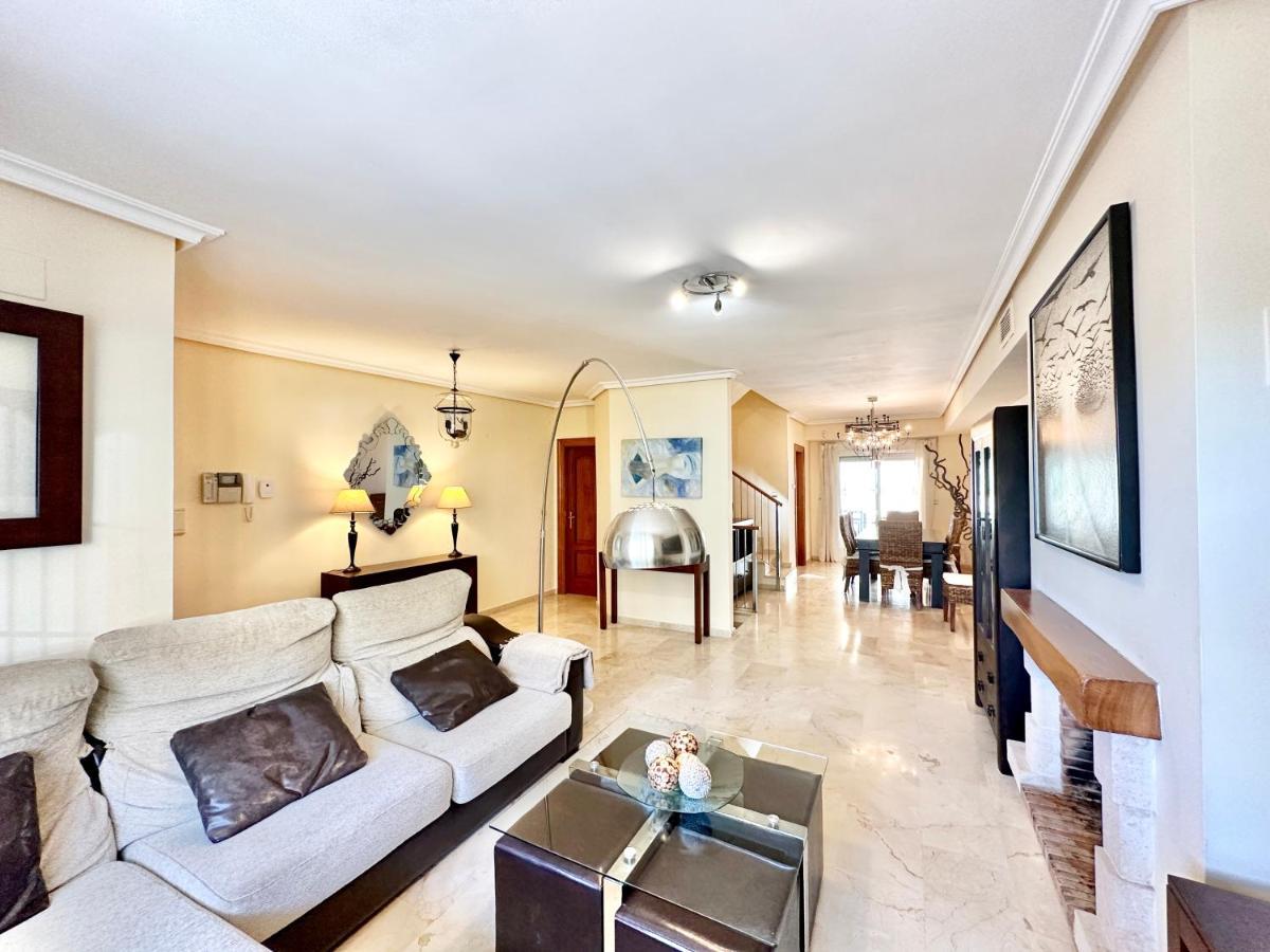 El Arenal Townhouse By The With Swimming Pool - Eaw Homes Holiday home