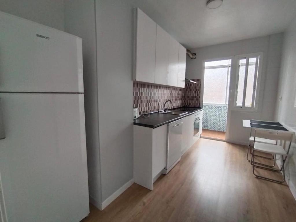 Apartamento Ceuta Apartment *