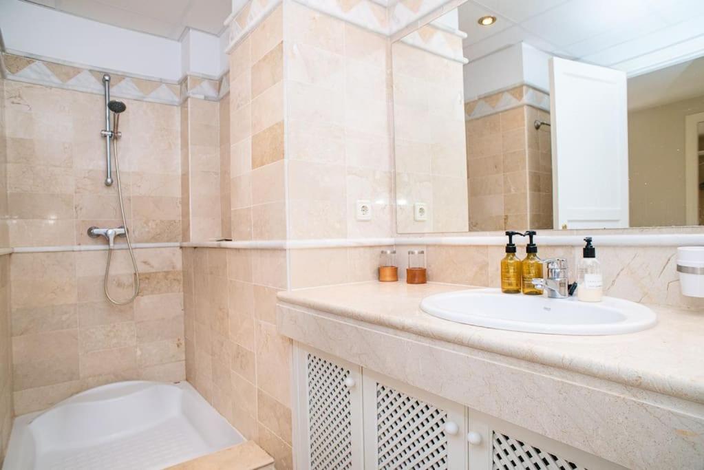 Apartment Great View In Elviria Marbella