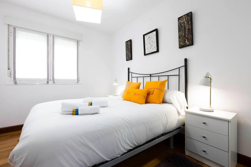Zurubi-gain. Basquenjoy Apartment Hondarribia