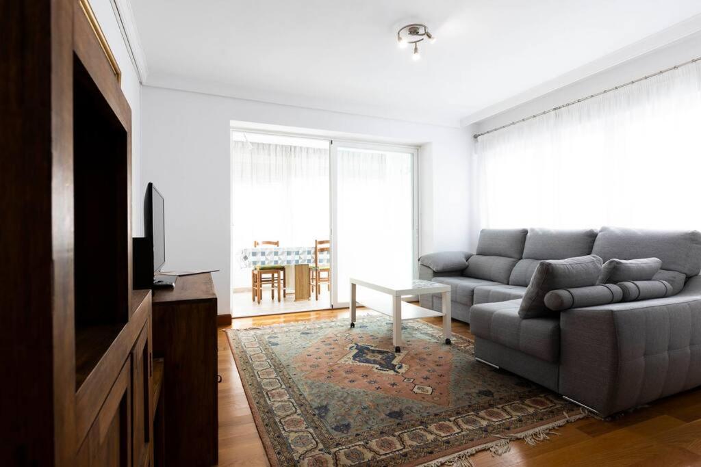 Apartment Zurubi-gain. Basquenjoy Hondarribia