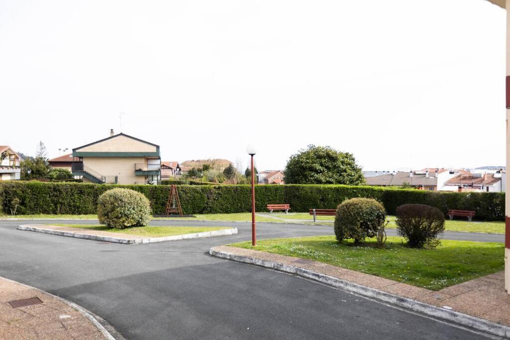 Zurubi-gain. Basquenjoy Apartment Hondarribia