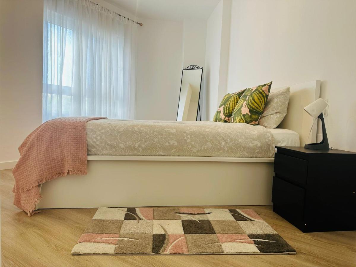 Elegant 2br Apt In Residential Area / Rooftop Pool Marbella
