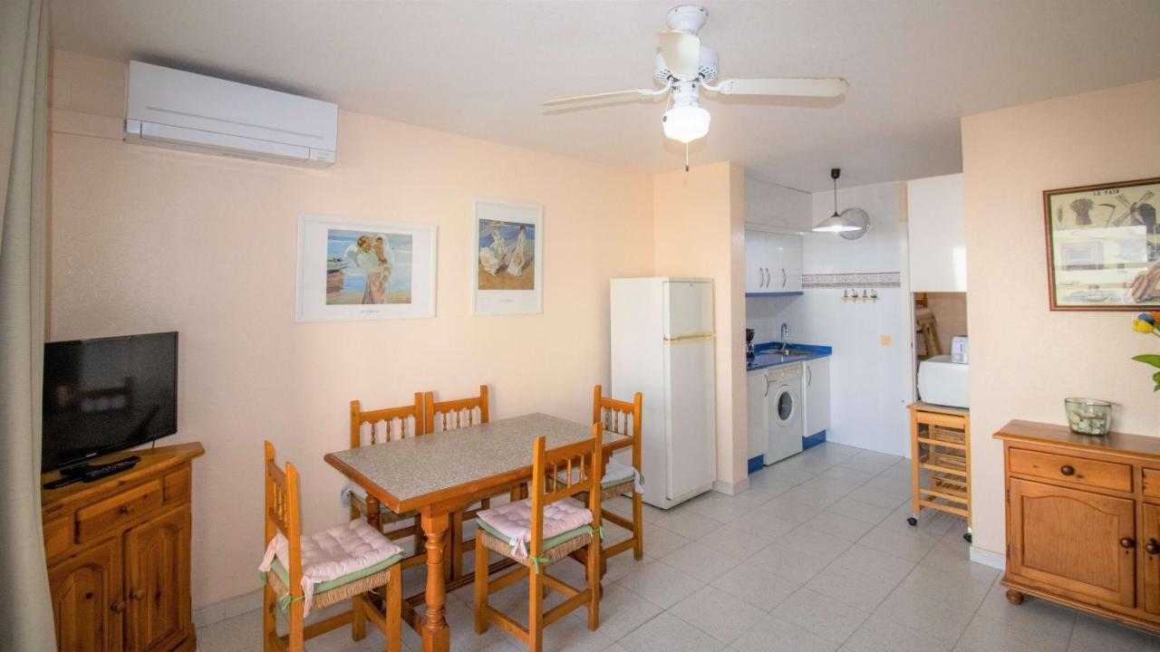 Primera Linea Playa Romana - Habitat Apartment