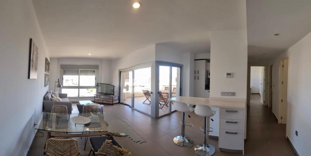 Acogedor Apartamento Con Piscina * Águilas