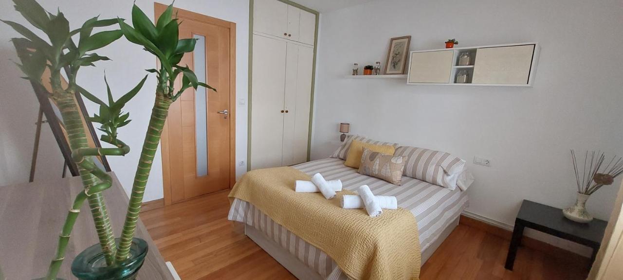 Rua Dos Concheiros, 7 * Santiago de Compostela