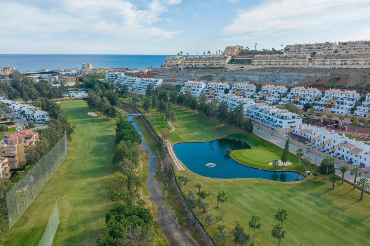 Luxurious Penthouse In La Cala Casa Banderas - 3 Golf Facilites Close By! Apartamento