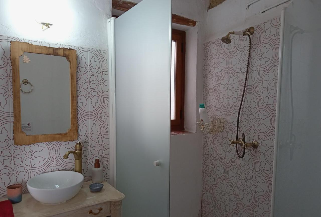 Casa Escondida - Casa De Huéspedes Habitación en casa particular