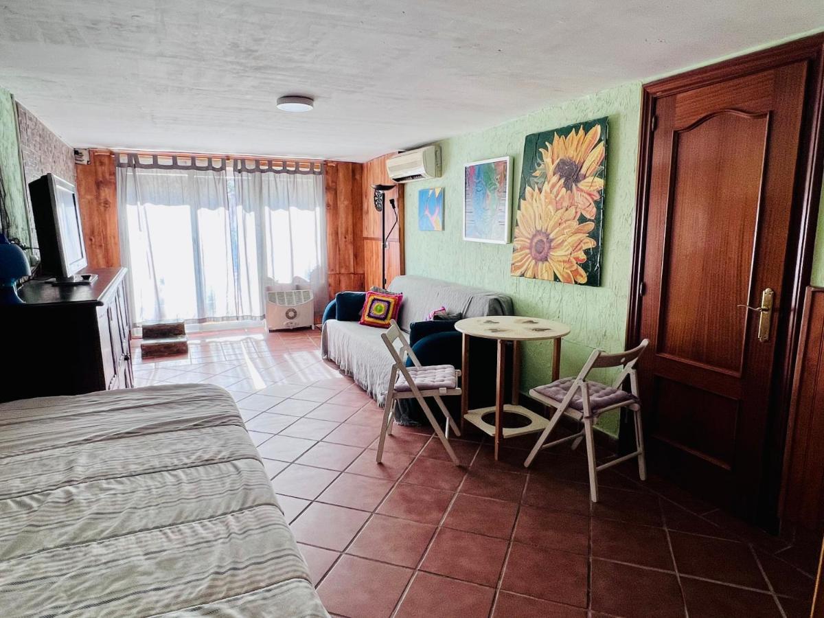Serafin, Pet Friendly *