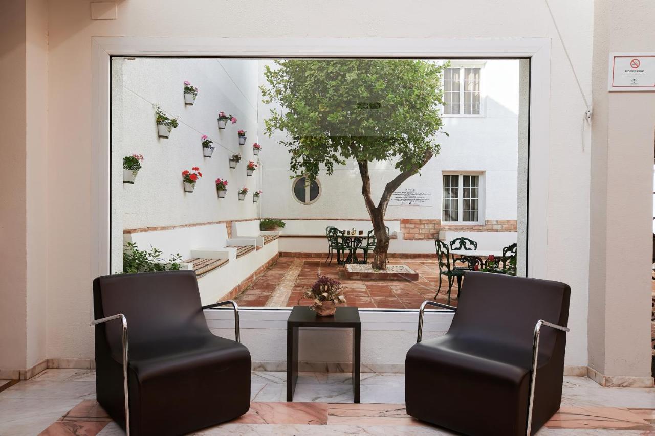 Hotel Ayre 4*
