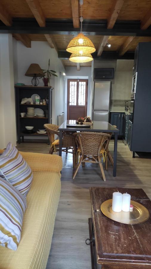 Arroyos Country house