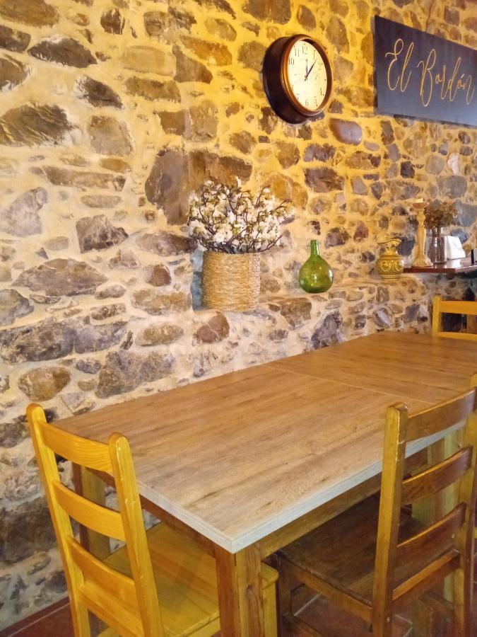 De Peregrinos Compostela Hostal *