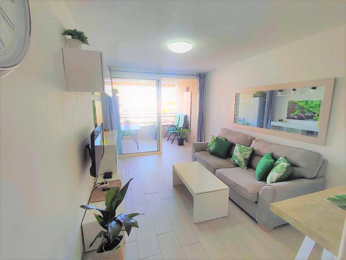 Valdes Center Los Cristianos Apartment *