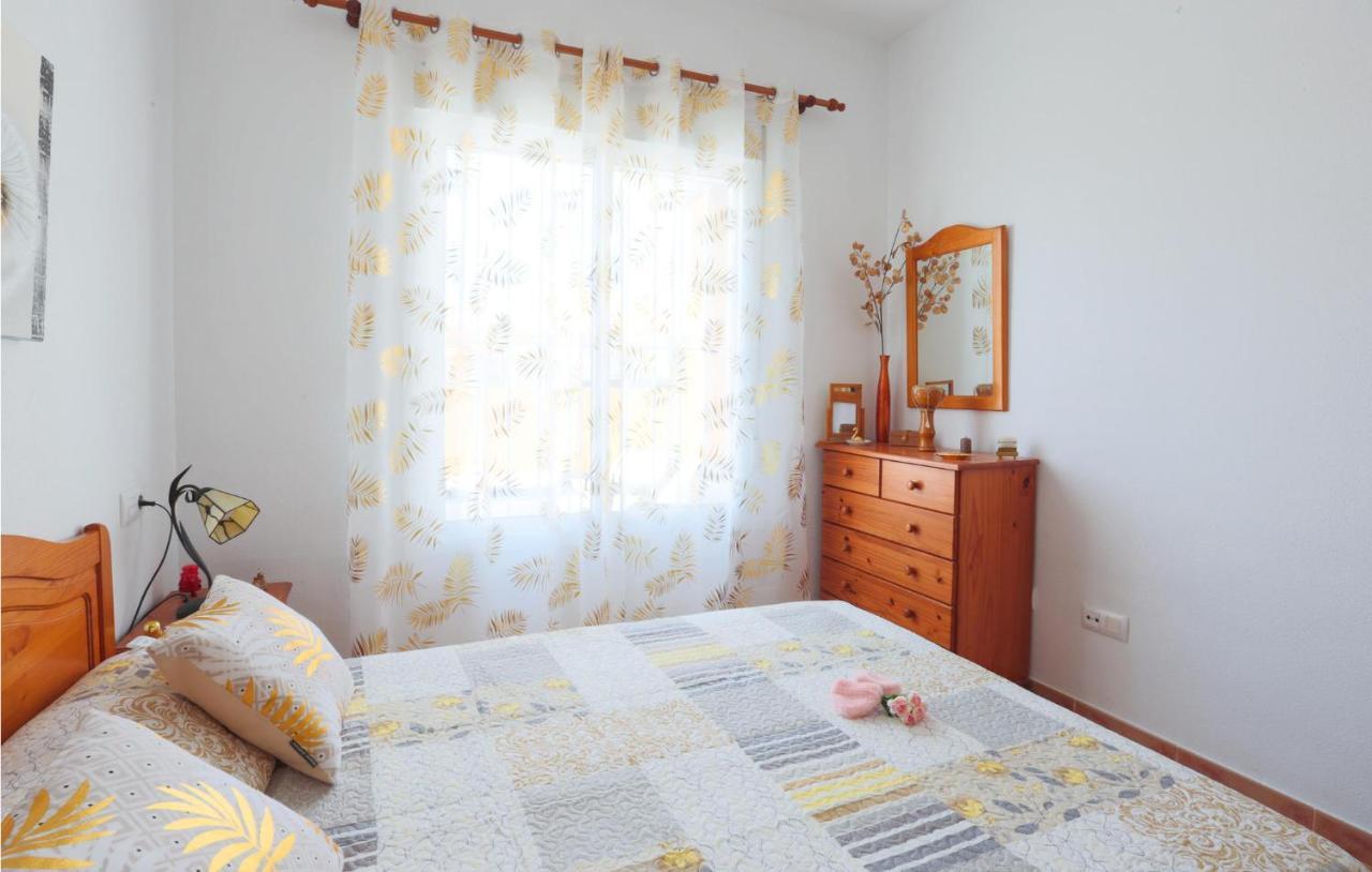 2 Bedroom Lovely In Holiday home Mazarron