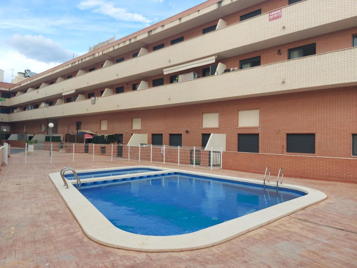 En Residencial Con Piscina Apartment