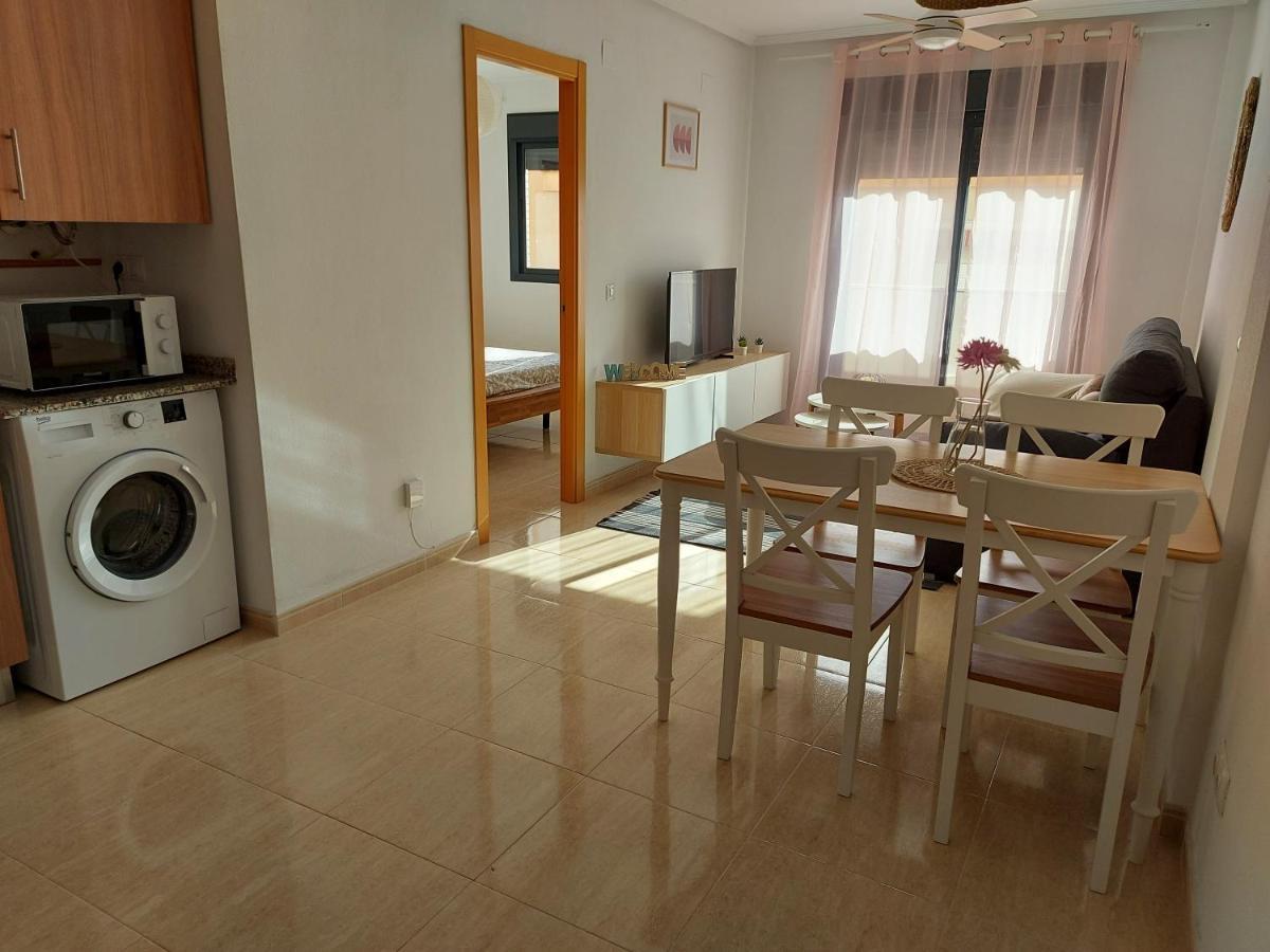 Apartment En Residencial Con Piscina *