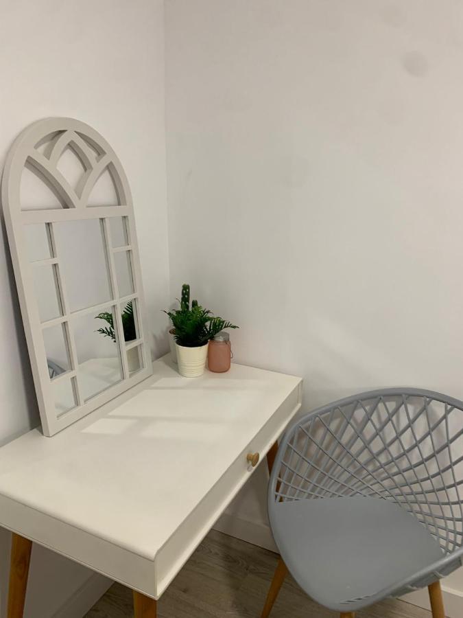 Apartamento—centro Parking Gratis Grupos Apartment Malaga